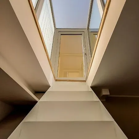 Joivy Sophisticated 2 Bedroom Loft For 4 Daire